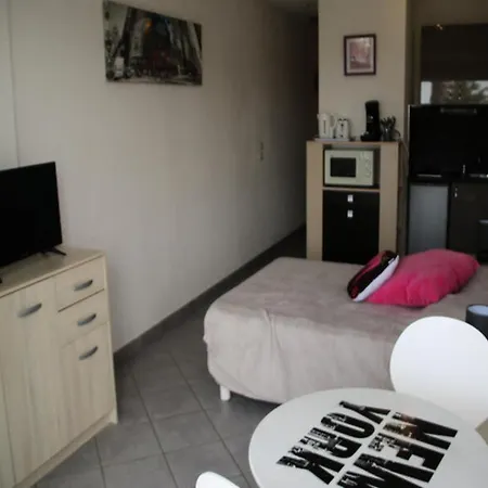 Apartment For 2 People *
